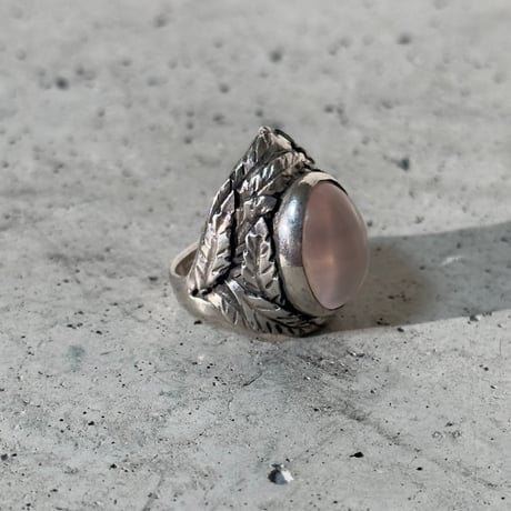 Quartz Stone Ring