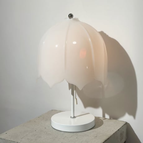 Flower Shade Lamp