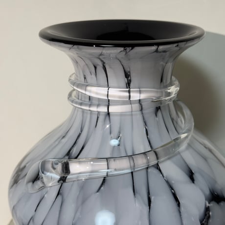 Snow Pearl Vase