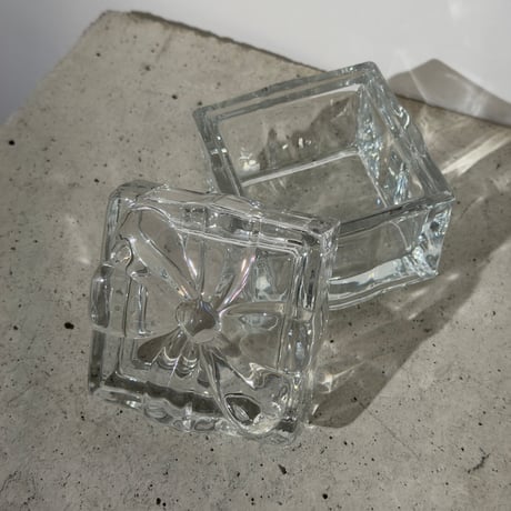 Glass Present Box