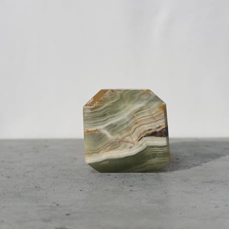 Onyx Cube