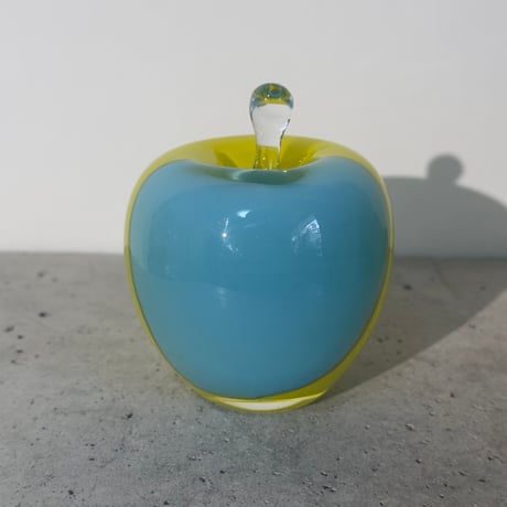 2tone Glass Apple