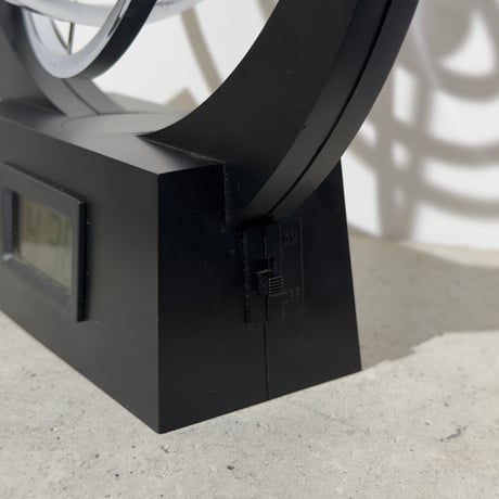 Kinetic Art Clock