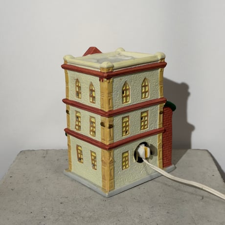 Snow House Lamp