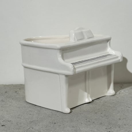 Ceramic Piano Vase
