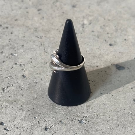 Triplets Dolphin Ring