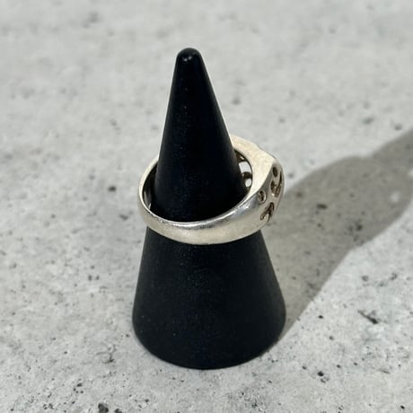 Semicircle Hole Ring