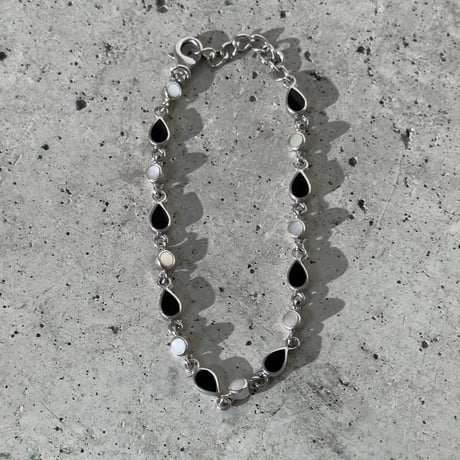 Drop Pearl Bracelet