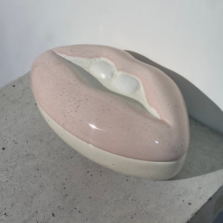 Ceramic Lip Box