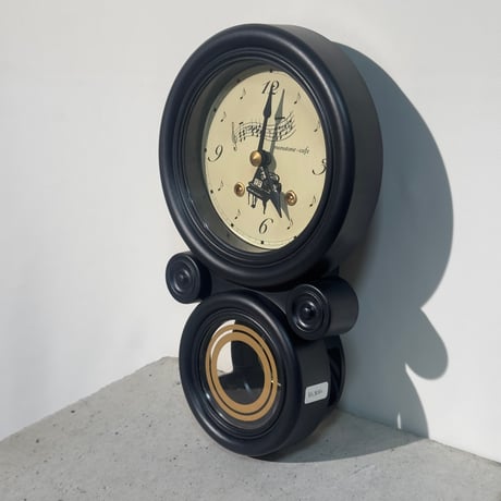 Piano Swing Clock
