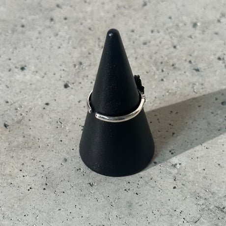 Small Hand Ring