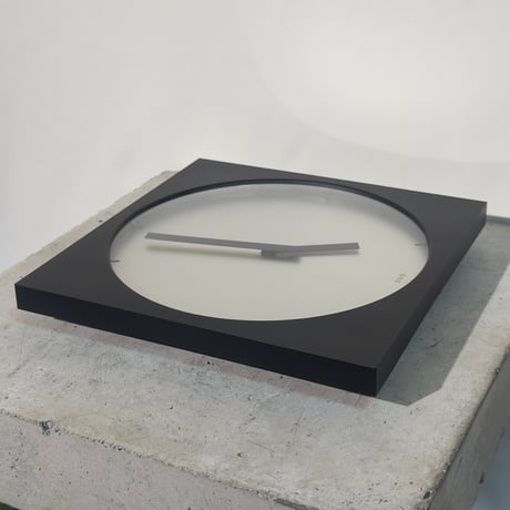 Mono Square Clock