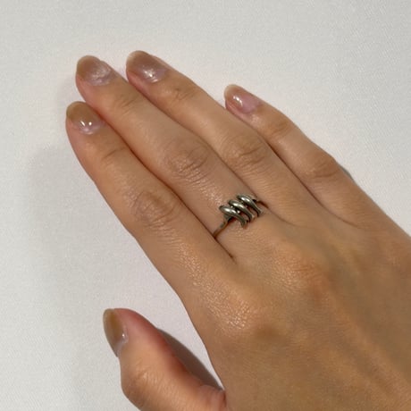 Three Dolphins Ring