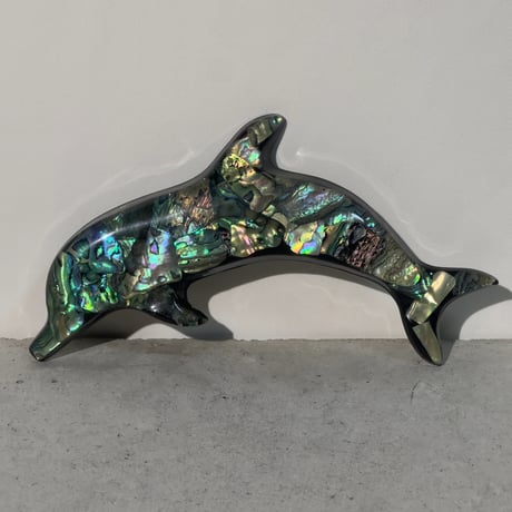Pearl Dolphin Object