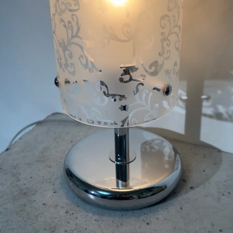 Arabesque Glass Stand Lamp