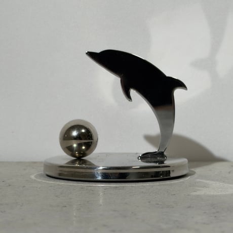 Silver Dolphin Stand