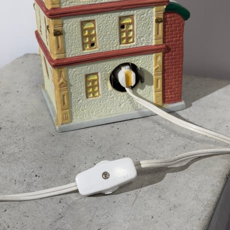 Snow House Lamp