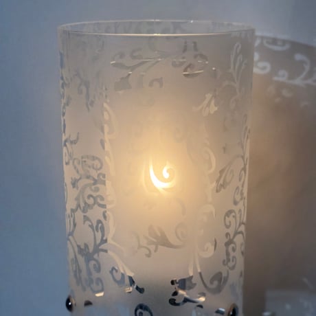 Arabesque Glass Stand Lamp