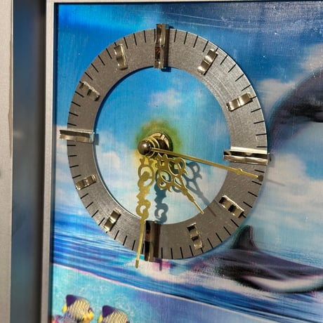 Lenticular Marin Clock