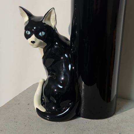 Bicolor Cat Vase