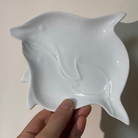 Twin Dolphin Plate
