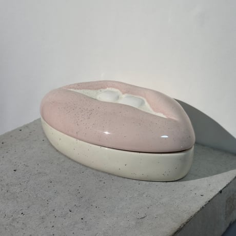Ceramic Lip Box