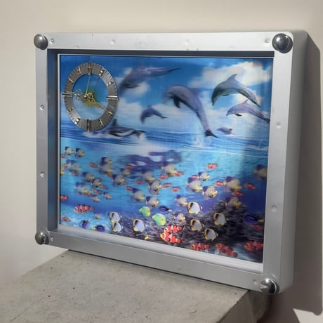 Lenticular Marin Clock