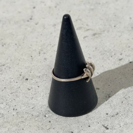 Three Dolphins Ring