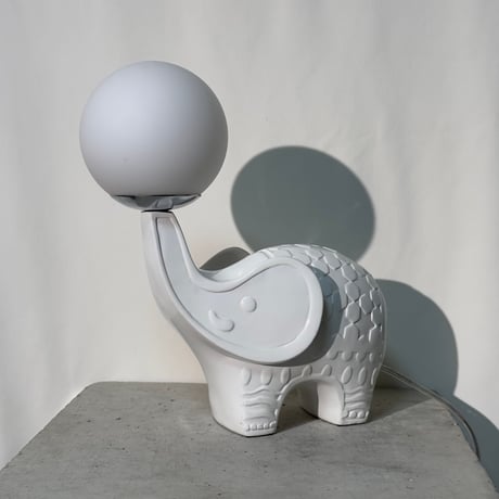 Elephant Ball Lamp