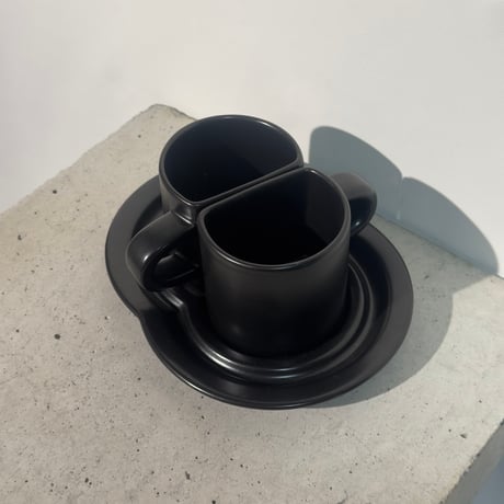 Twin Black Cup