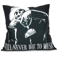 MEMORIAL LA RIDAZ CUSHION