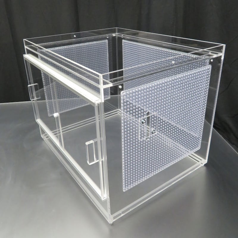 アクリルケージ