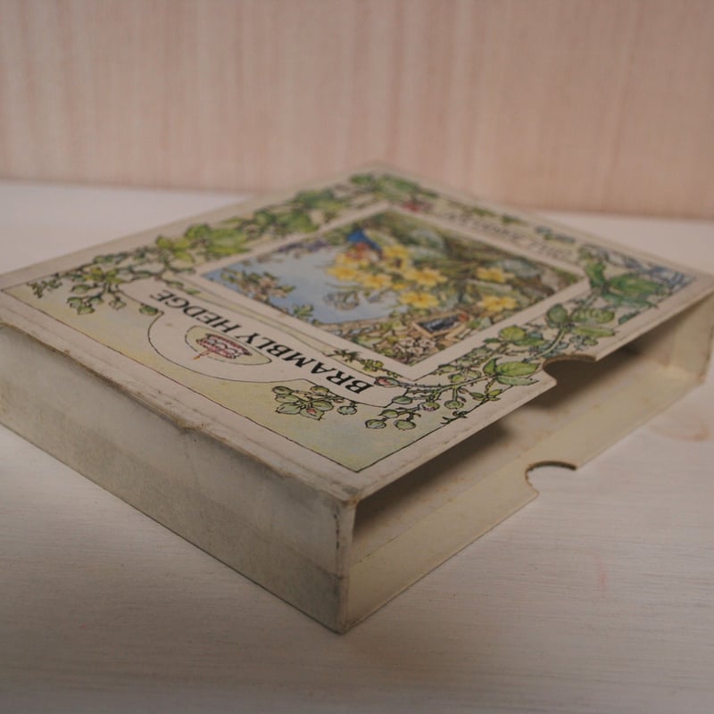 ジル・バークレム ”Brambly Hedge” Jill Barklem 「のばらの村の
