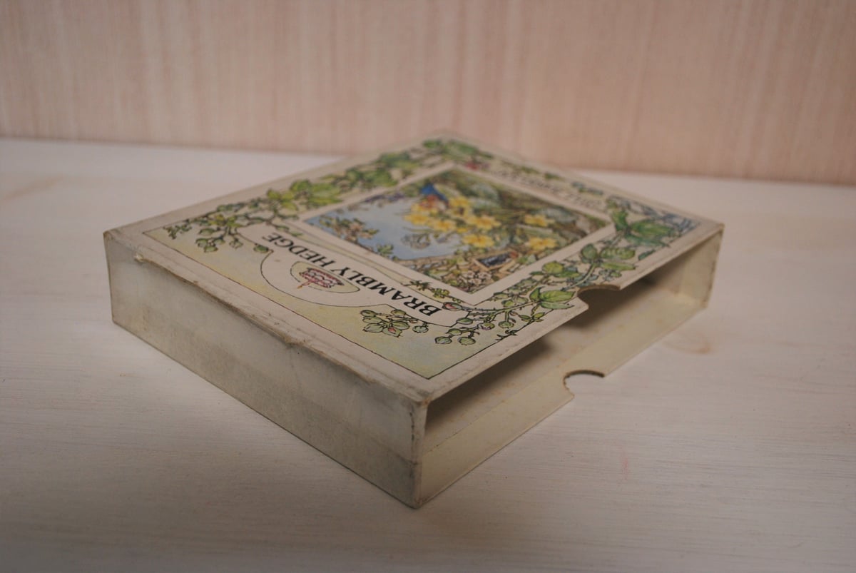 ジル・バークレム ”Brambly Hedge” Jill Barklem 「のばらの村の