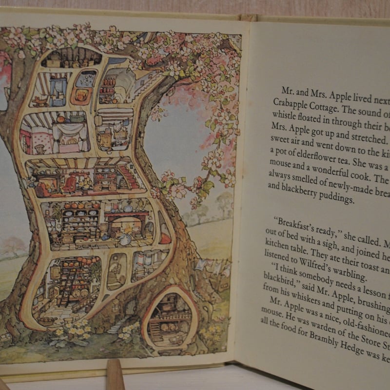 ジル・バークレム ”Brambly Hedge” Jill Barklem 「のばらの村の