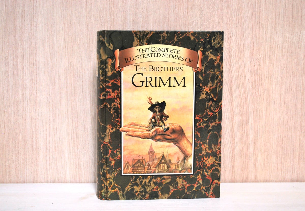 洋書 The Complete Illustrated Stories of The Complete Illustrated Stories of the Brothers Grimm