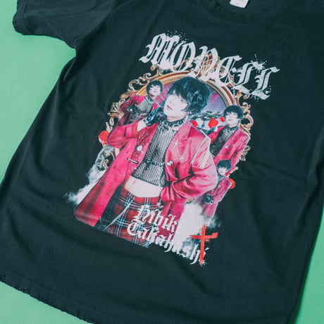 monell V-Kei Distressed Tee