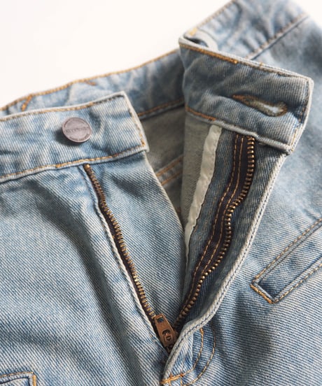 WASHED WIDE DENIM