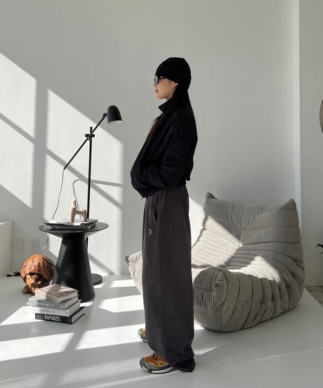 WIDE LOGO PANTS 'charcoal gray
