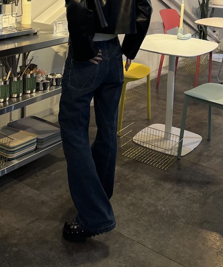 TWISTED SEAM FLARE DENIM