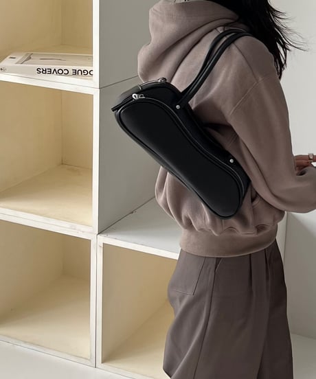 SPORTY HAND BAG
