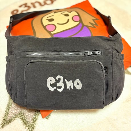 e3no多数ポケット斜めがけショルダーバッグ