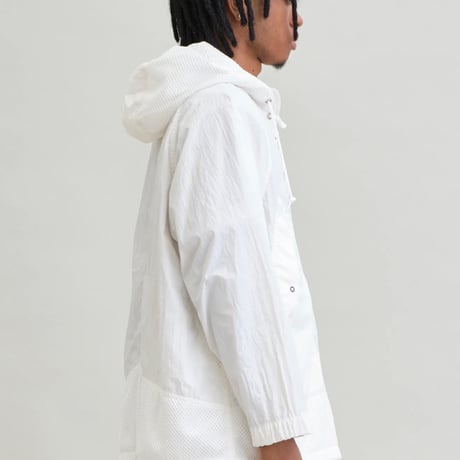 UNFRM NY TYPEWRITER PANEL MESH DECK PARKA