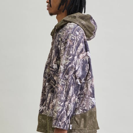 UNFRM NY TYPEWRITER PANEL MESH DECK PARKA
