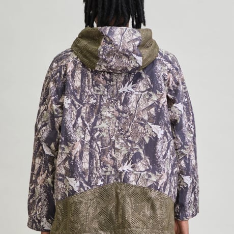 UNFRM NY TYPEWRITER PANEL MESH DECK PARKA