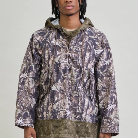 UNFRM NY TYPEWRITER PANEL MESH DECK PARKA