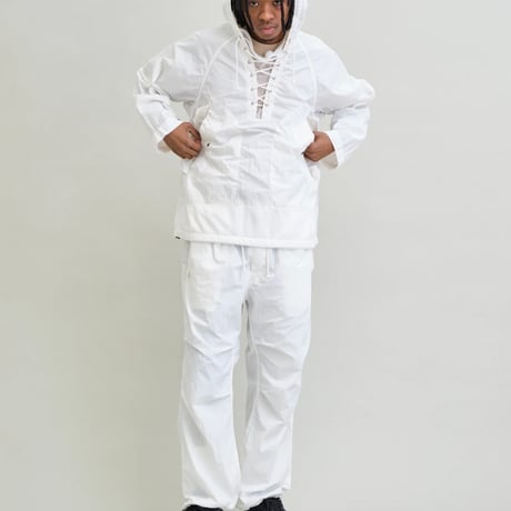 UNFRM NY TYPEWRITER PANEL MESH DECK PARKA