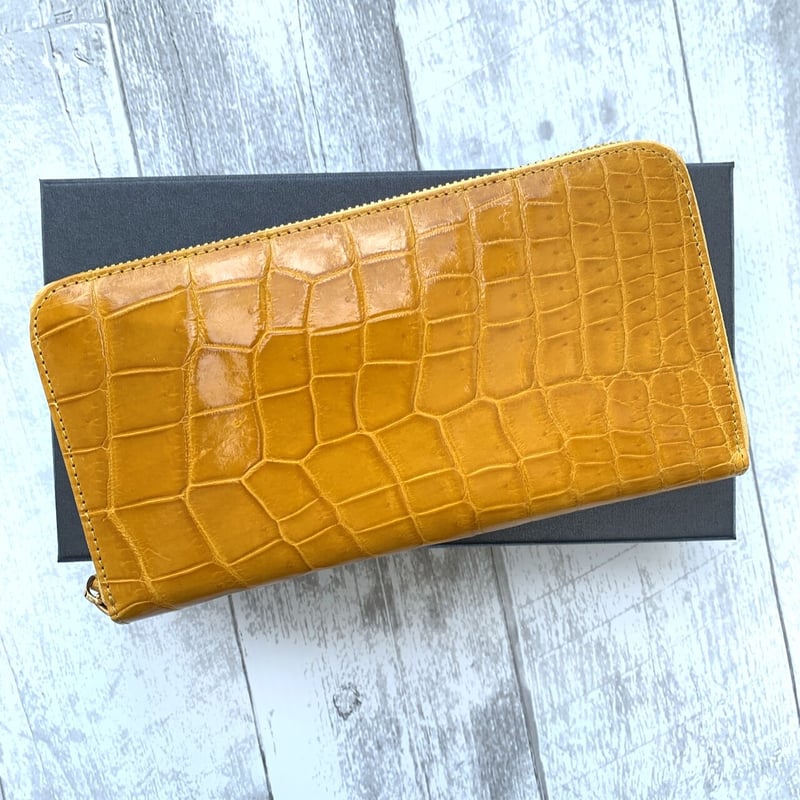 シャイニング クロコダイル ラウンドファスナー 長財布 | MOLTO シャイニング クロコダイル ラウンドファスナー 長財布 | MOLTO