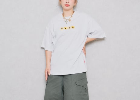 【AR】sunflower print T-shirt