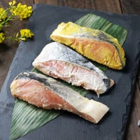 羅臼産 酒粕とお味噌で漬けた漬魚（430189）【送料無料】秋鮭の吟醸粕漬・西京漬・甘味噌漬。北海道産の旨味を3種の味で楽しむ。個包装・ギフト。